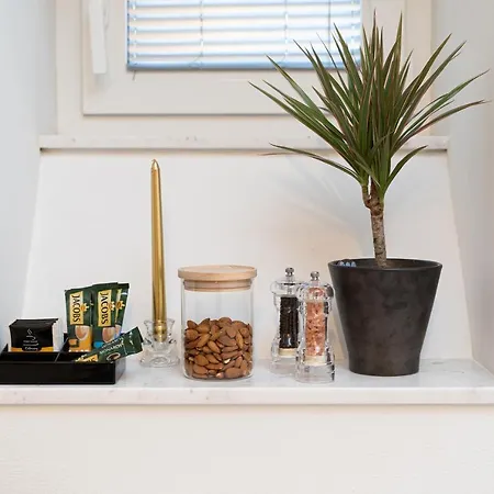 Apartament Fronto *