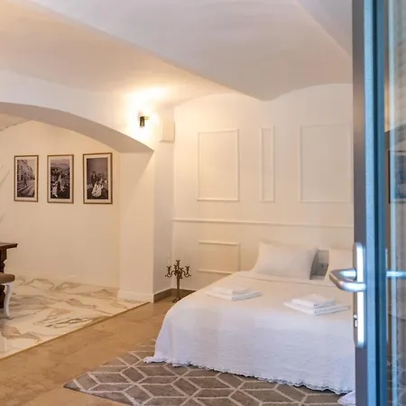 Fronto Apartament